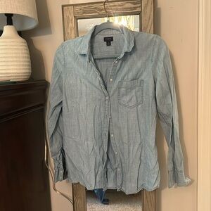 J Crew chambray shirt in 100% cotton size small